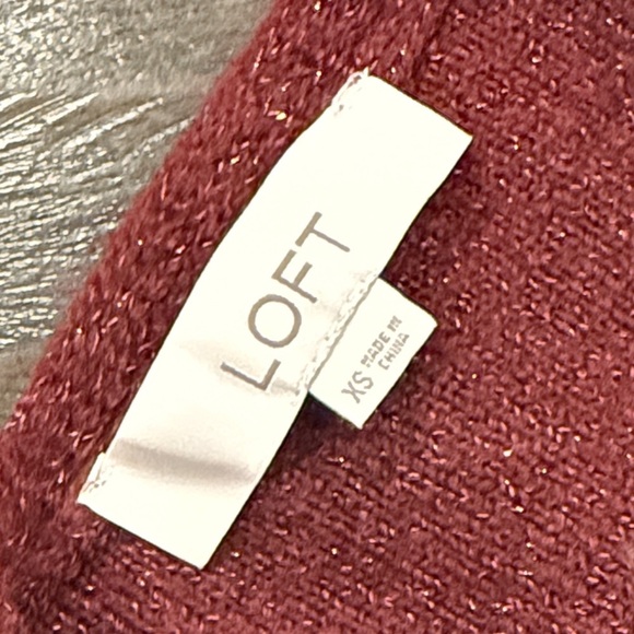 LOFT XS Women's Burgundy Sweater - Picture 9 of 10